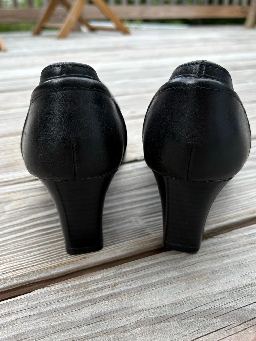 Thom McAn Women’s Black Leather Slip-On Square-Toe Loafers Size 9W